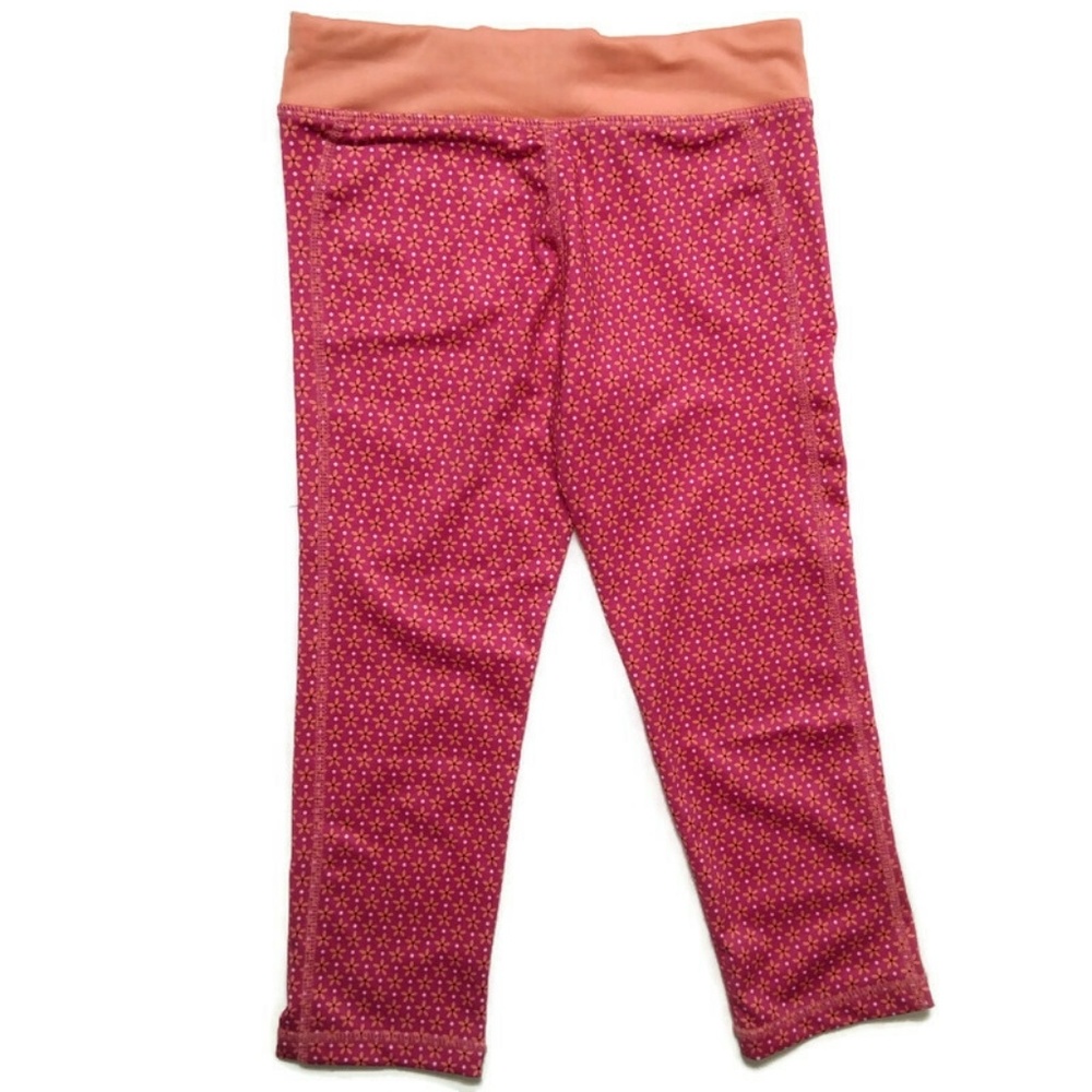 Gymgo Pink Floral Capris. Vibrant Athletic Athleisure